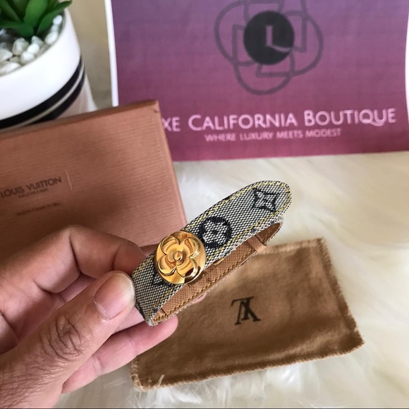 ✅ 100 percent authentic . LV bracelet . - Picture 2 of 8